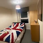 Lovely Room In Chelsea